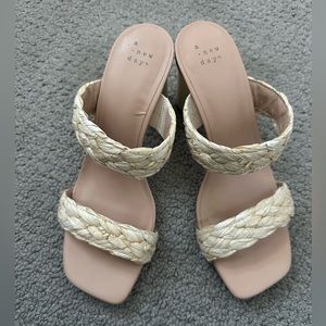 Universal Thread Raffia Heeled Sandals -Size 9